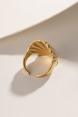and Luxurious Gold Shell Open Ring